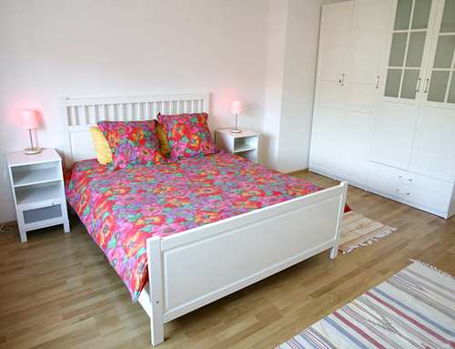 
The Master Bedrom in Obecni Dvur apartment. The short-term apartment accommodation is offered by Prague Accommodations and Apartments in Prague near Prague’s Old Town Square and is close to Prague’s Old Town Square and Obecni Dum and is in Stare Mesto and is offered by appartaments in Prague