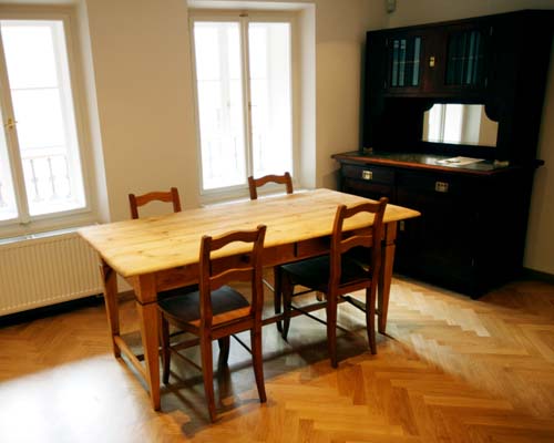 
dining room in Residence Janska, appartment 4 an apparatment in Prague. Apartment 4 is offered by Prague Accommodation and Apartments in Prague, is close to Prague’s Charles Bridge and Malostranske Namesti being in Mala Strana
