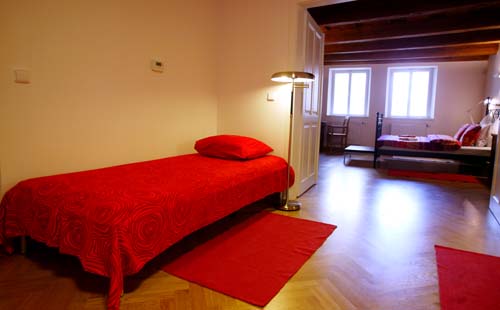 
second bedroom in Residence Janska, appartment 4 an apparatment in Prague. Apartment 4 is offered by Prague Accommodation and Apartments in Prague, is close to Prague’s Charles Bridge and Malostranske Namesti being in Mala Strana